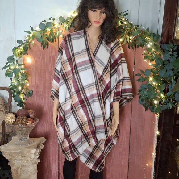 WOOLRICH Poncho Cape Shawl Wrap Cream Tan Burg Plaid Blanket Wrap Layer One Size - Picture 2 of 7